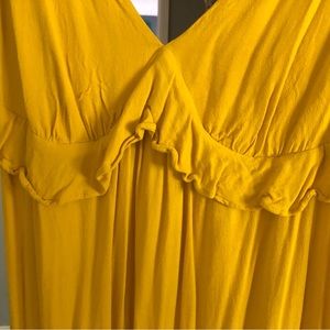 Eye-catching Who What Wear maxi dress in golden yellow